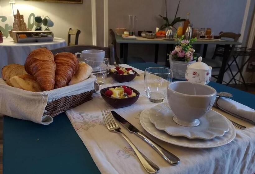 Люкс Вид на Сад, Le Domaine Des Prés Du Hom