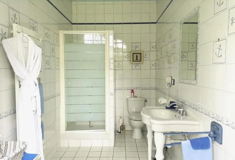 スタンダードルーム, Le Domaine Des Prés Du Hom
