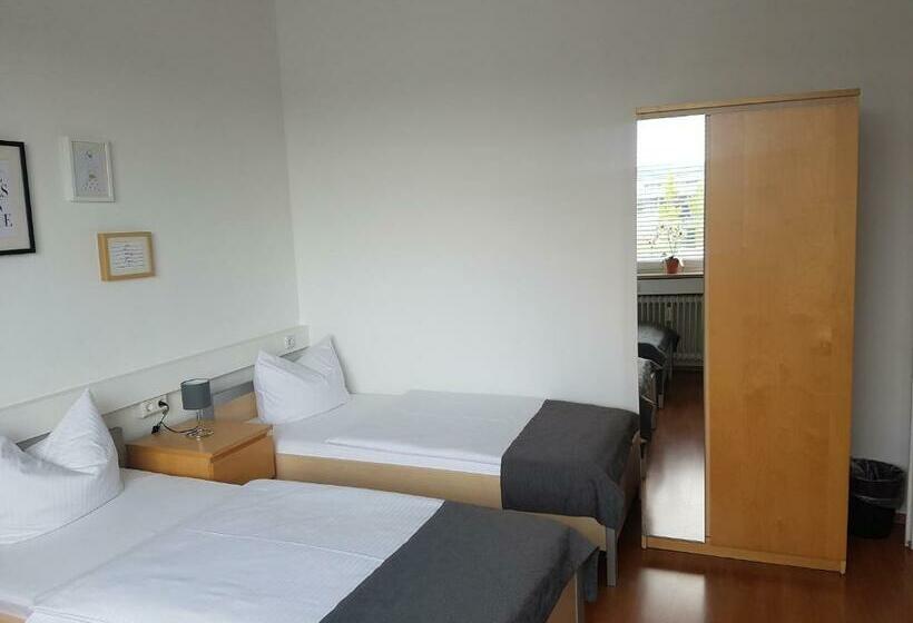 غرفة قياسية ثلاثية حمام مشترك, Horn Gästehaus