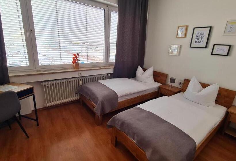 Quarto Estandar Banheiro Compartilhado, Horn Gästehaus
