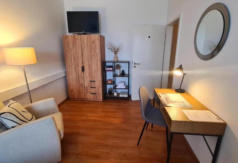 غرفة قياسية ثلاثية حمام مشترك, Horn Gästehaus