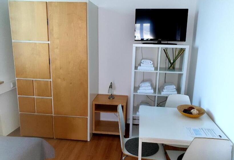 Quarto Familiar Banheiro Compartilhado, Horn Gästehaus