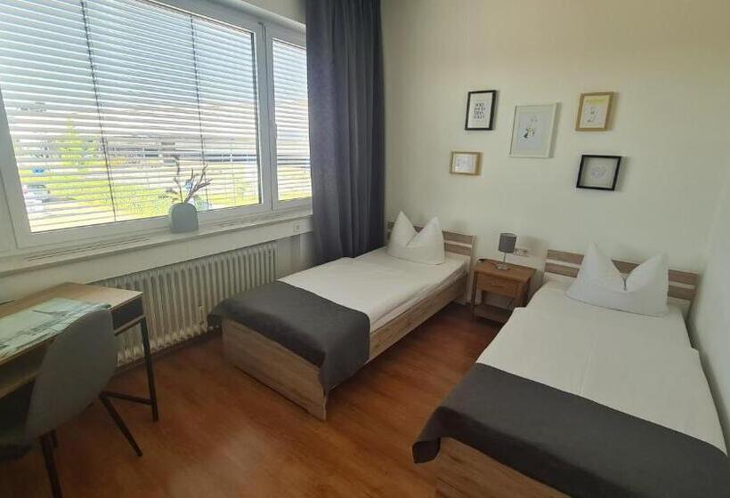 Quarto Estandar Banheiro Compartilhado, Horn Gästehaus