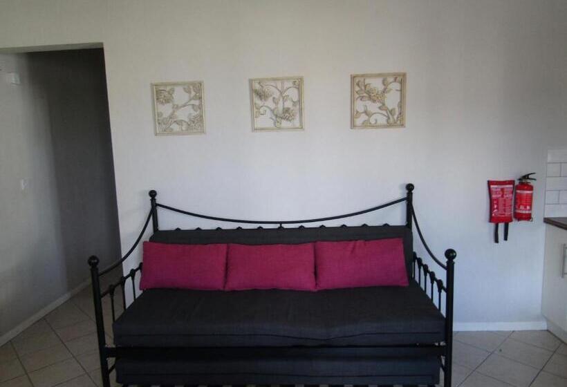 침실 1개 아파트, Sacha Tourist Residence 1