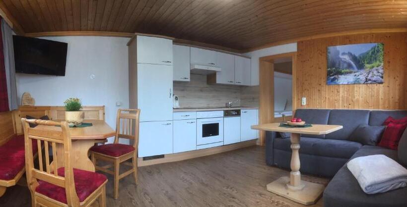 דירת חדר, Biobauernhof Kleinummerstall