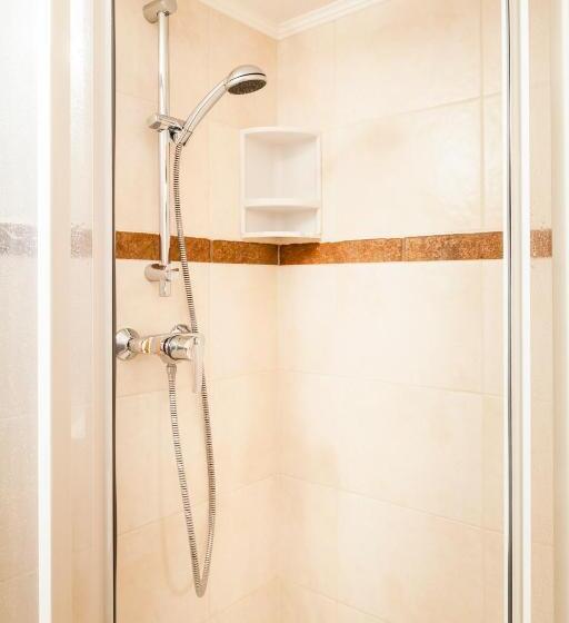 חדר משפחתי, Biobauernhof Kleinummerstall