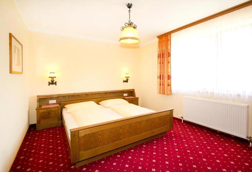 ベーシックルーム, Garni Hochwurzen