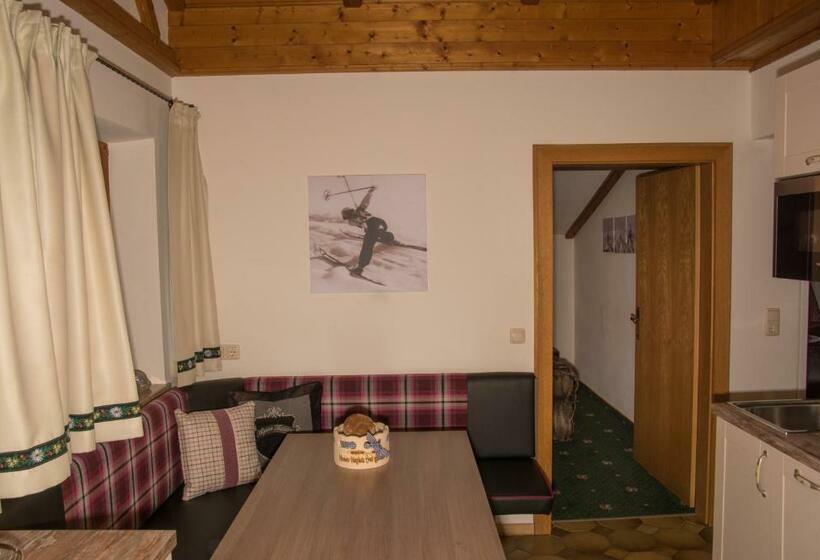 דירה בת חדר שינה 1 עם מרפסת, Landhaus Alpenjuwel