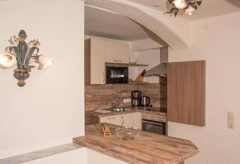 דירת חדר, Landhaus Alpenjuwel