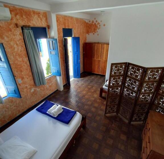 Номер Стандарт Трехместный, Pousada E Hostel Andarai