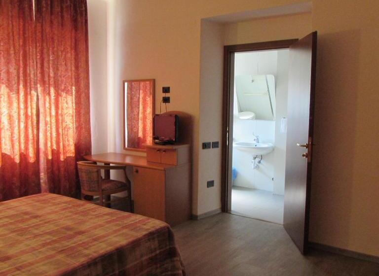 غرفة قياسية فردية, Alpi Del Mare