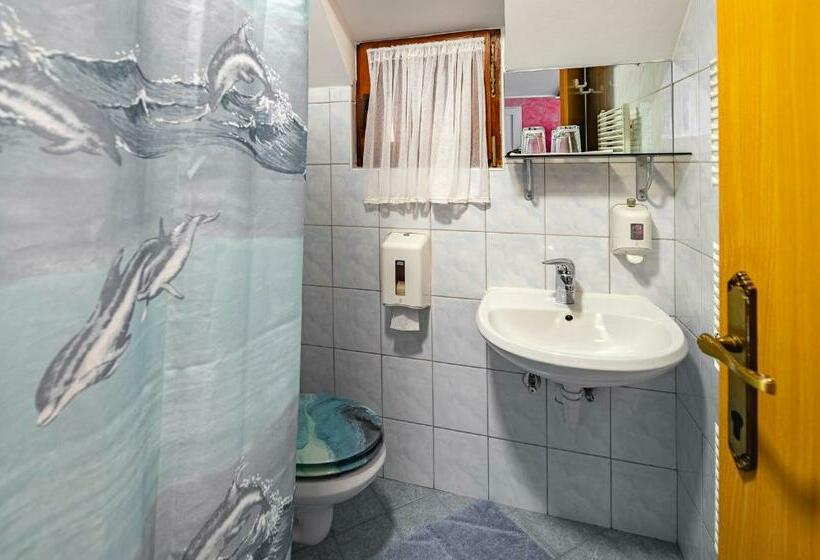 3 Bedroom Suite, Slovenian Traditional Guest House