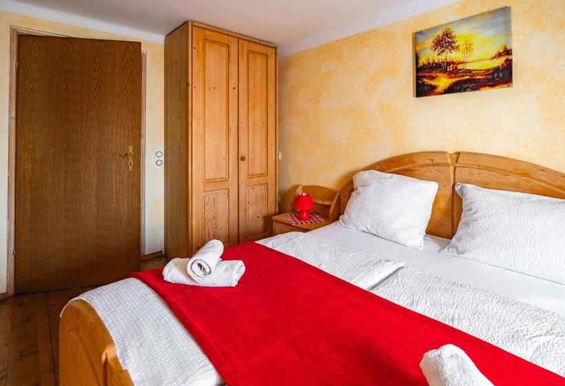 Huoneisto 1 Makuuhuone, Slovenian Traditional Guest House