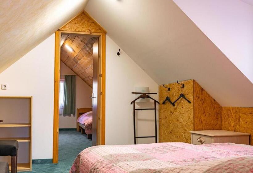 3 Bedroom Suite, Slovenian Traditional Guest House