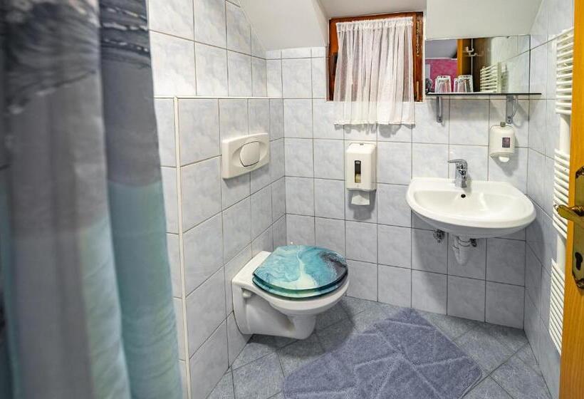 3 Bedroom Suite, Slovenian Traditional Guest House