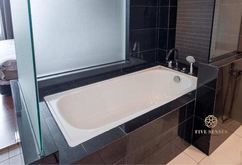 스위트 킹사이즈 침대, Dua Sentral Kuala Lumpur, Roam