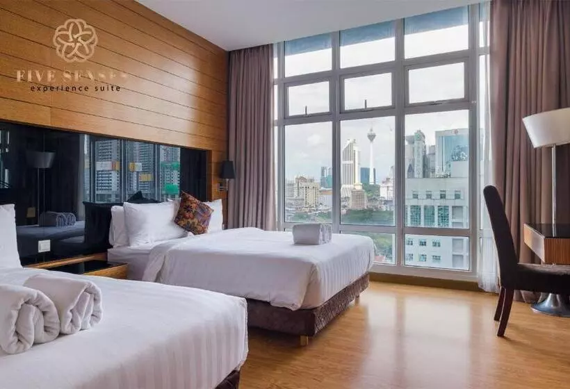 استودیوی لوکس, Dua Sentral Kuala Lumpur, Roam