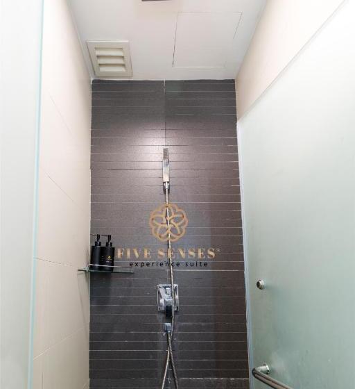 스탠다드 스튜디오 킹침대, Dua Sentral Kuala Lumpur, Roam