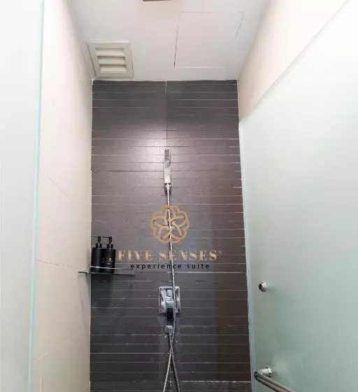 اتاق سوپریور با تخت بزرگ, Dua Sentral Kuala Lumpur, Roam