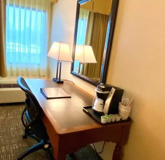 キングサイズベッドのスタンダードルーム, Best Western Plus Waterburystowe