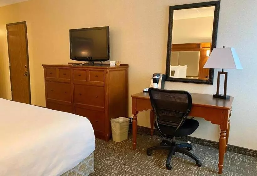 キングサイズベッドのスタンダードルーム, Best Western Plus Waterburystowe