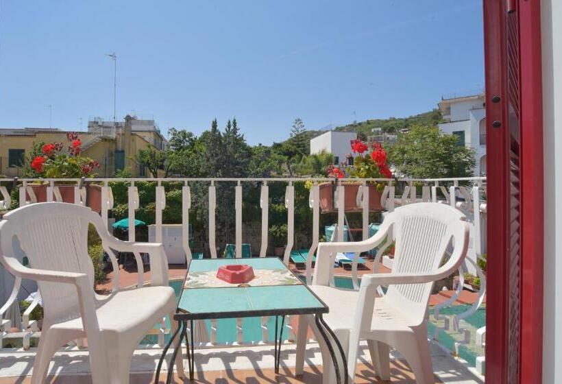 חדר סטנדרט עם מרפסת, Charme Hotel La Villa Tina