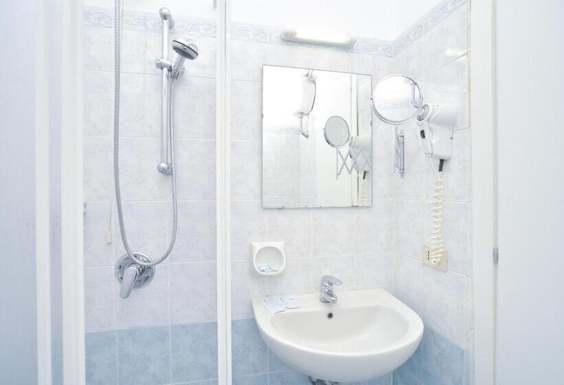 חדר סטנדרט לארבעה, Charme Hotel La Villa Tina