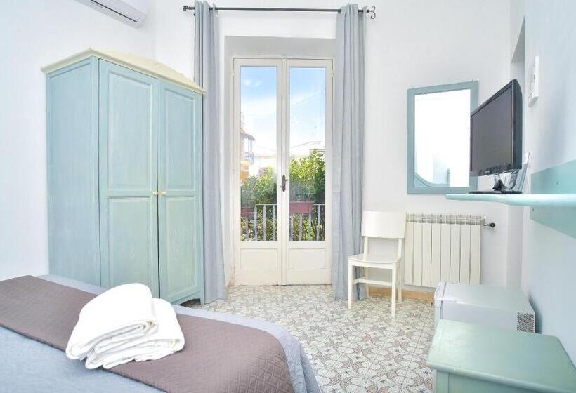 Четырехместный Номер Стандарт, Charme Hotel La Villa Tina
