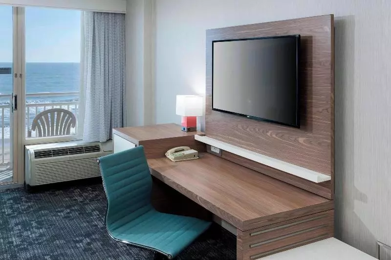 オーシャンビュースタンダードルームバルコニー付き, Courtyard Virginia Beach Oceanfront/north 37th Street