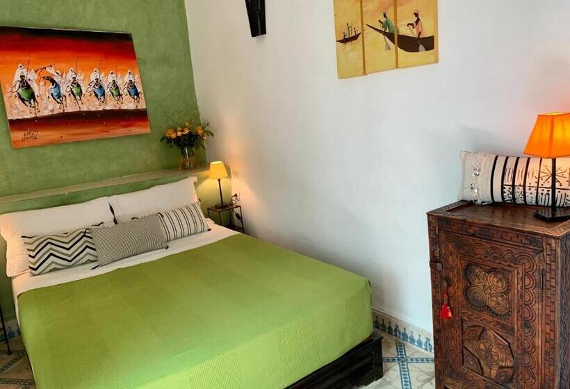 Chambre Triple Supérieure, Dar Zemrane