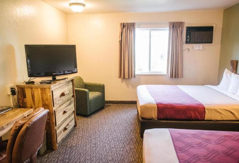 Номер Стандарт Адаптированный для Инвалидов, Econo Lodge, Downtown Custer Near Custer State Park And Mt Rushmore