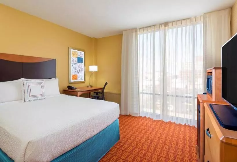 スタンダードルーム, Fairfield Inn & Suites Louisville Downtown