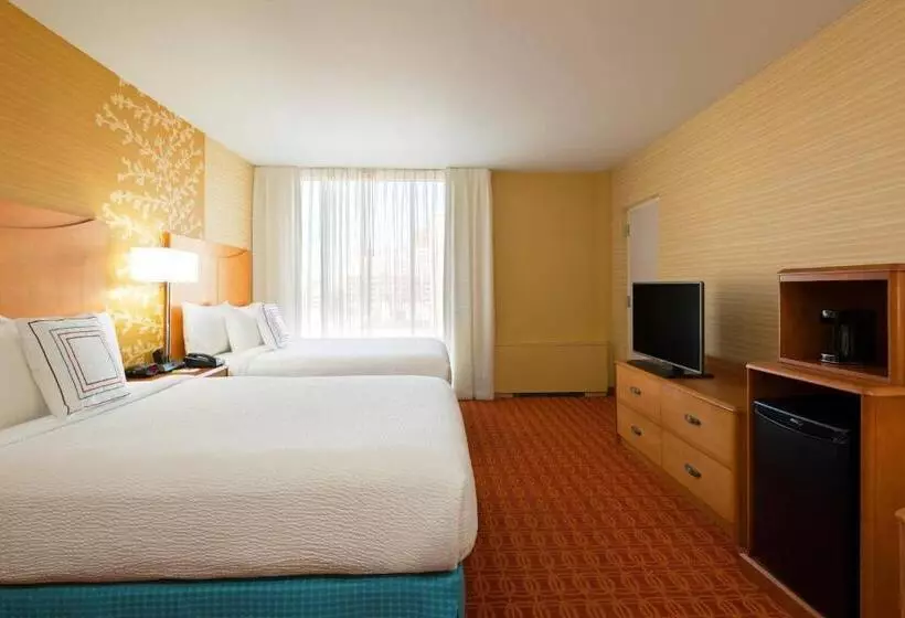 身障者適用スタンダードルーム, Fairfield Inn & Suites Louisville Downtown