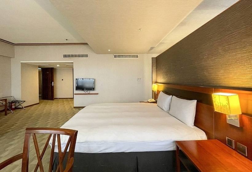 Deluxe Rum, Guide Hotel Hsinchu Zhongyang