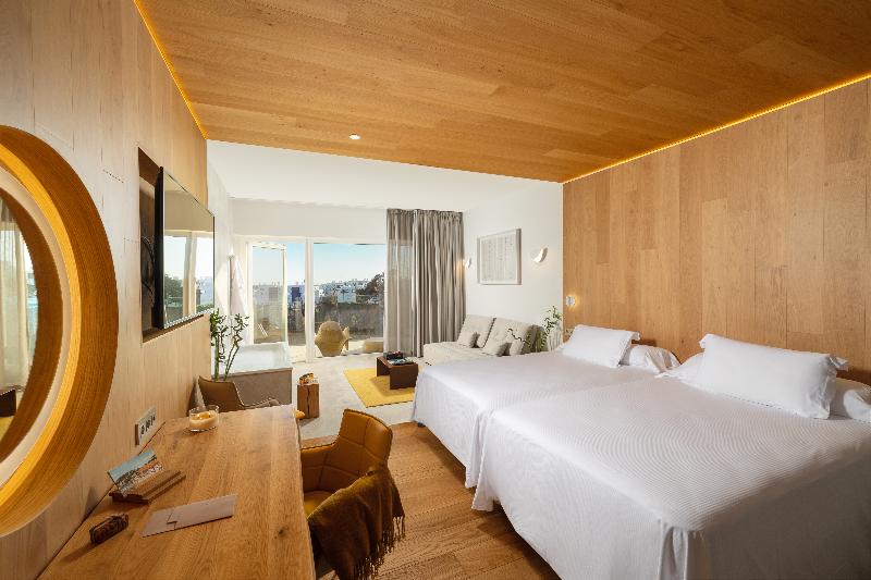 オーシャンビュースタンダードルーム, Higueron Hotel Malaga, Curio Collection By Hilton