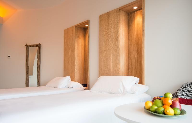 オーシャンビュースタンダードルーム, Higueron Hotel Malaga, Curio Collection By Hilton