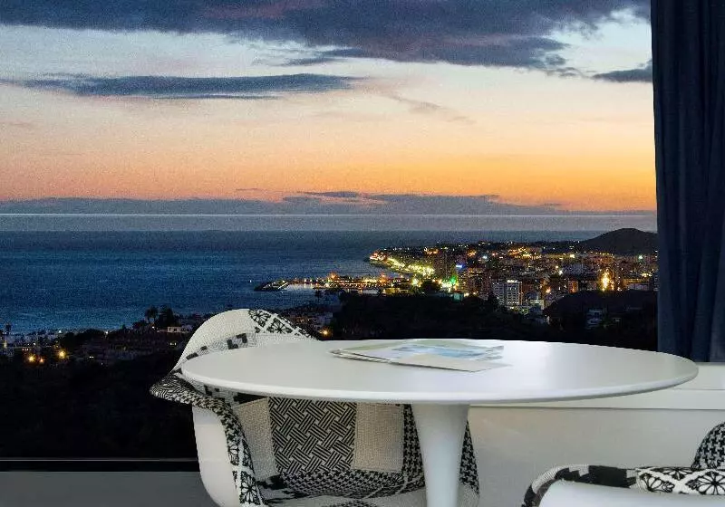 オーシャンビュースタンダードルーム, Higueron Hotel Malaga, Curio Collection By Hilton