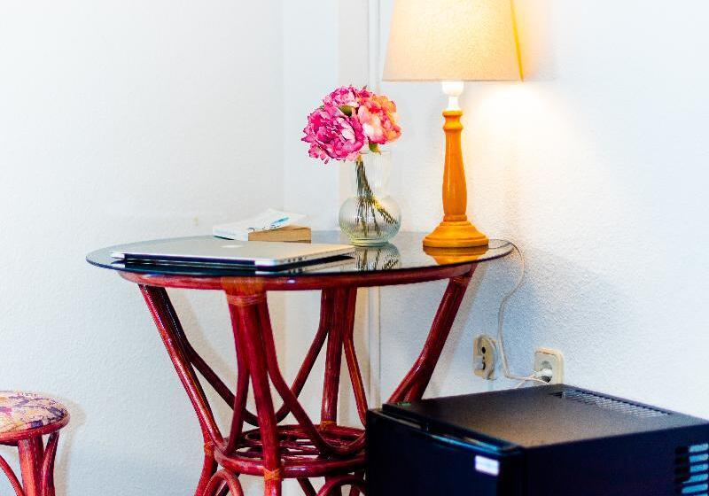 标准间, Higueron Hotel Malaga, Curio Collection By Hilton