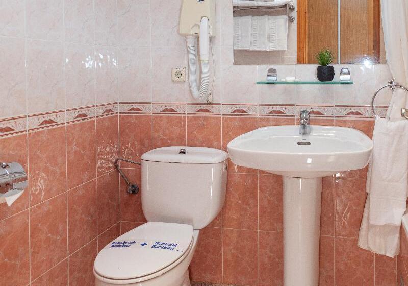 标准间, Higueron Hotel Malaga, Curio Collection By Hilton