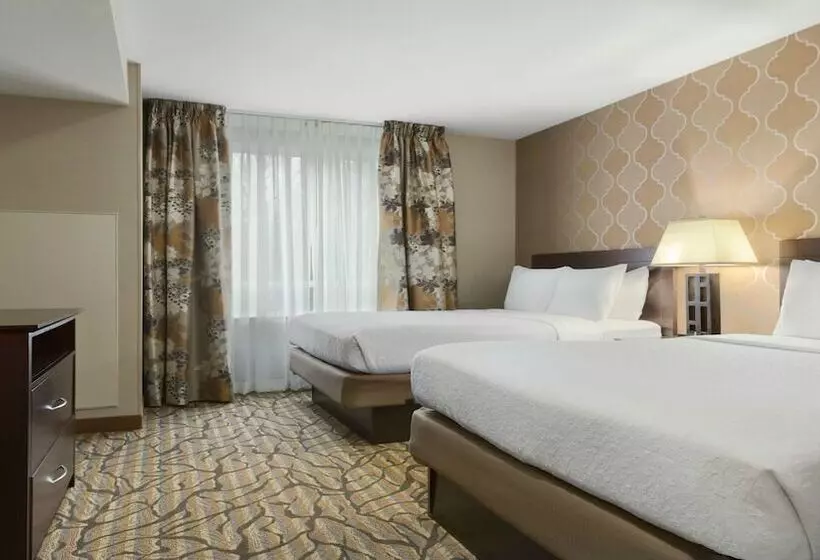 スイート, Holiday Inn Hotel & Suites Gateway, An Ihg