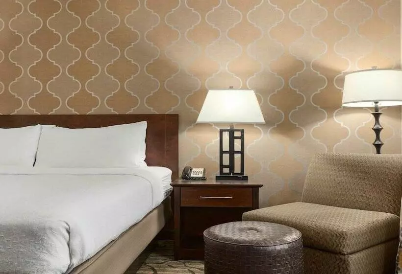スイート, Holiday Inn Hotel & Suites Gateway, An Ihg
