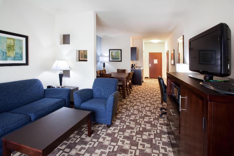 סוויטה, Holiday Inn Express Hotel & Suites Atlanta Airport West   Camp Creek, An Ihg