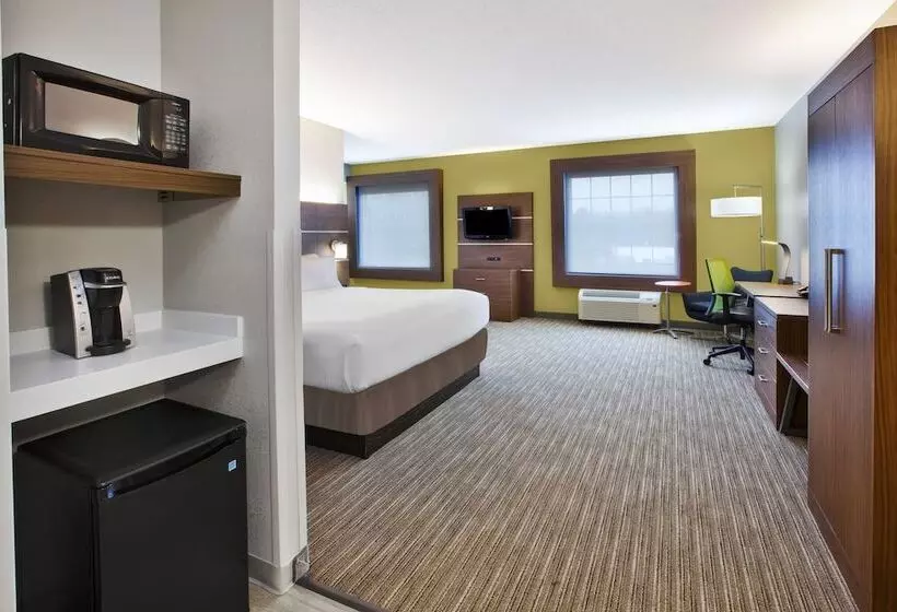 スイート, Holiday Inn Express Hotel & Suites Manchester Conference Center, An Ihg