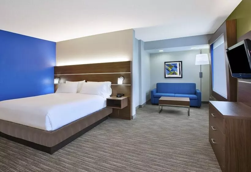 スイート, Holiday Inn Express Hotel & Suites Manchester Conference Center, An Ihg