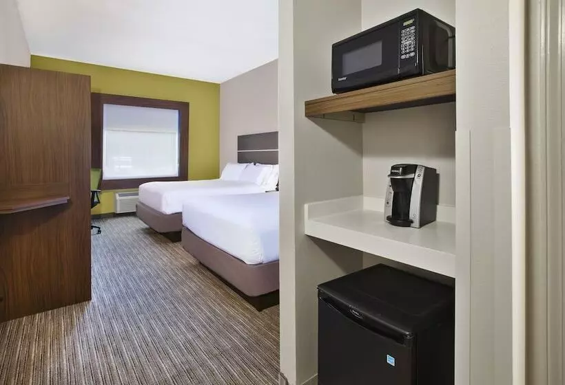 ２ダブルベッドのスタンダードルーム, Holiday Inn Express Hotel & Suites Manchester Conference Center, An Ihg