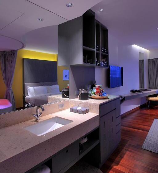 חדר סטנדרט, Lit Bangkok