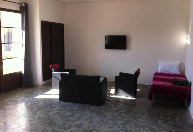 标准三人间, Villa Agapanthe