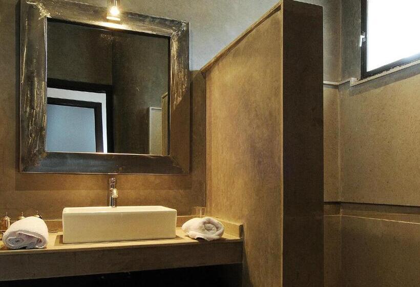 四人标准间, Villa Agapanthe