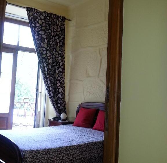 اتاق استاندارد, Caldeira Guest House