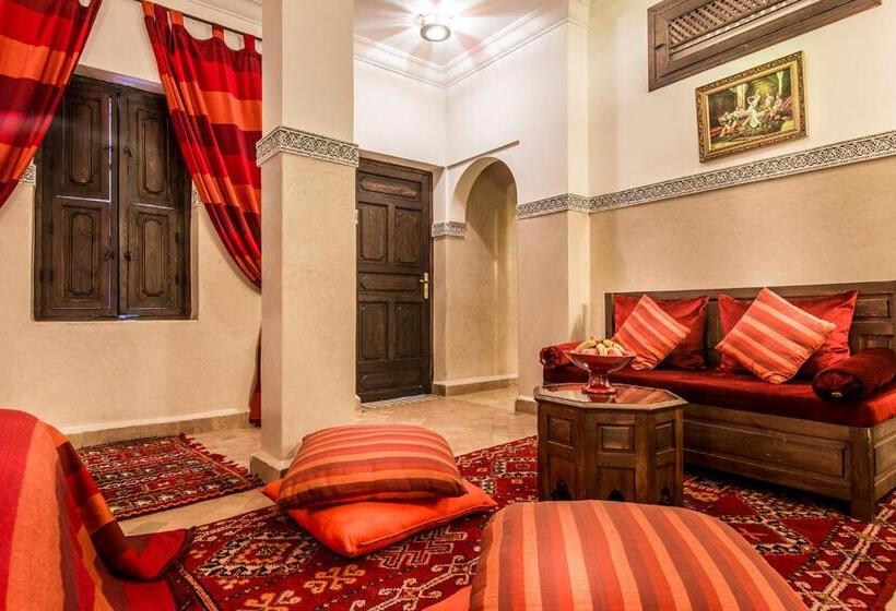 سوییت سوپریور, Riad Elnoujoum